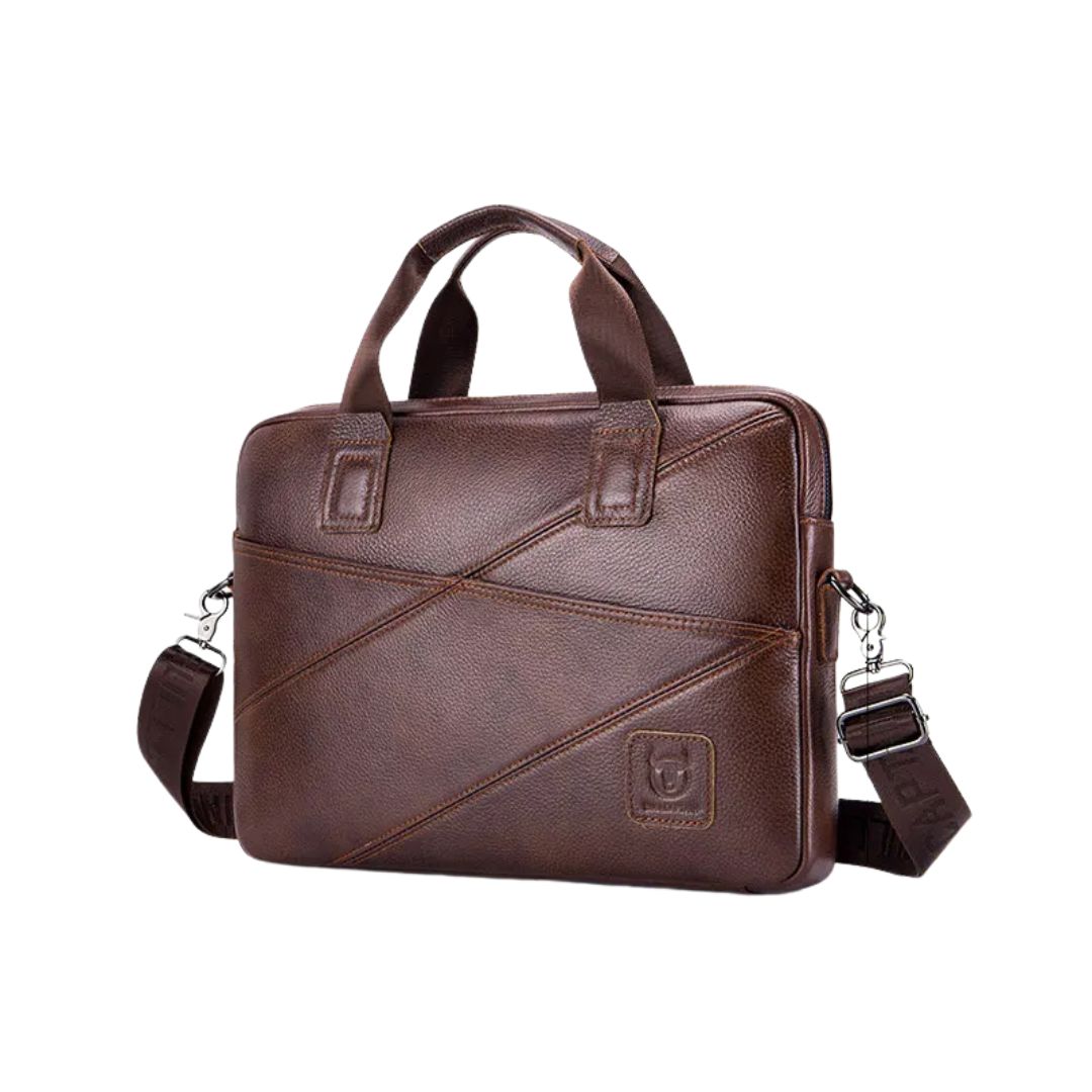 Sacoche homme cuir marron pour ordinateur sur fond blanc